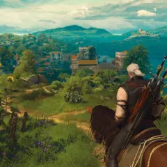 Geralt z Rivii, wiedźmin, przemierza konno malowniczą krainę pełną słoneczników, zmierzając ku miasteczku.